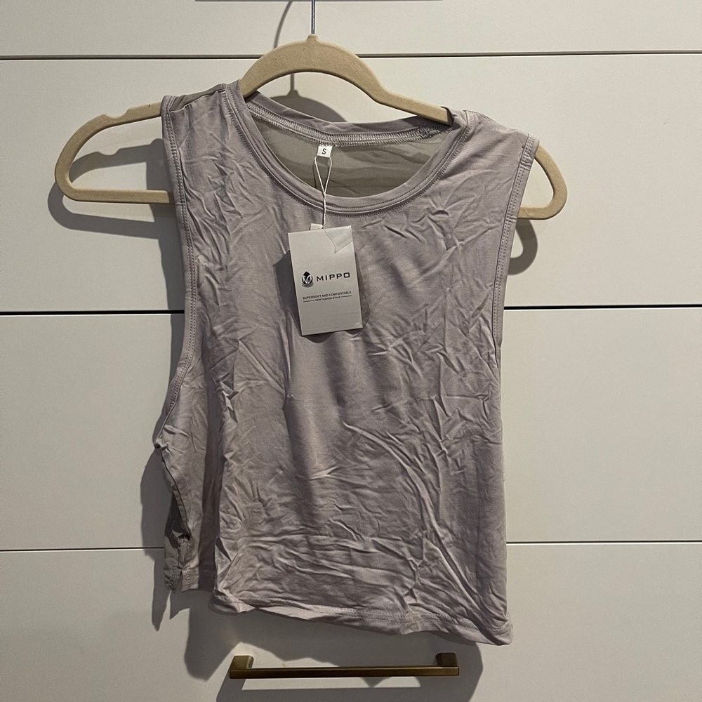 NWT Mesh Back Crop Workout Tank